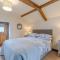 Buff Lodge - Tackley