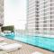 Waves Holiday Homes - Chic Studio With Balcony Overlooking City Views - Dubaj