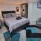 Comfy Studio apartment with Wi-Fi and Smart TV - Leeds