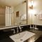 DoubleTree by Hilton Pleasanton at The Club - بليزانتون