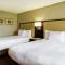 DoubleTree by Hilton Pleasanton at The Club - بليزانتون