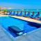 Iate Plaza Flat 613