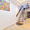 OlliebeierArtApartment Charming recently refurbished three-bedroom apartment located in VI