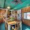 Charming Converted Railcar Studio in Joplin!