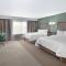 Hampton Inn & Suites Alliance