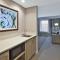 Hampton Inn & Suites Alliance