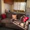 Tom Mboya Estate - Fast WI-FI, Netflix and Parking 1Br Apartment in Kisumu Town