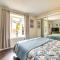 Pet-Friendly Reno Hideaway with Private Hot Tub!