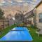 Downtown Drift-Hot Tub,Sauna,Bikes,Pet Friendly