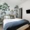 Heritage Charm in Melbournes Heart with Rooftop