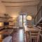 Santa Teresa Apartment with Terrace by Wonderful Italy