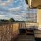 Budget Suite mit Balkon - Privatzimmer in Wohnung - NETFLIX & MI