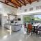 FREE Breakfast, Villa Dreamcatcher with Outdoor and Indoor Pool, Hot Tub, Playroom and Home Cinema