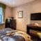 Eton House - Self Check-In Serviced Studios & Rooms - Yeovil