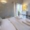 Mill Village 68, Somer House - P