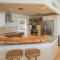 Schooner Bay 205 by Blue Sky Luxury