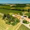 Domaine de Nougayrol Large Luxury Villa with Private Pool, Free WiFi & Parking in Outstanding Vineyard - Alaigne