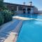 The Three Graces - Villa with Private Pool, Jacuzzi & BBQ for up to 8 guests