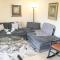 Sunnyside Palms - 2BR, Poolside, 5 min to Beach - Largo
