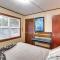 Multi-Level Bonneau Cabin Walk to Lake! - Bonneau