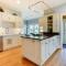 Charming MPLS Home with Patio - Walk to Uptown! - Minneapolis
