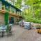 Jefferson Riverfront Retreat with Patio and Fire Pit! - Jefferson