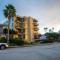 Coastal Lux by Cardo - Ocean Views, Steps to Beach - San Diego
