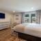Pelham House Resort