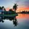 Canal, Pool, Great Canal Views, Bicycles, Sleeps 7 - Edgewater Oasis - كيب كورال