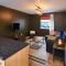 4 Spacious Bedrooms, En-Suites, Private Driveway, Tamworth Accommodation for Contractors and Families