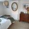 Cybil's Retreat - Renovated 2 bedroom house with enclosed garden - Uppingham