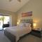 PS868 - Vintage Tee - Meredith Lodging