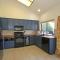 V3833 - End Drive - Meredith Lodging - Palm Desert