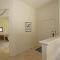 V3833 - End Drive - Meredith Lodging - Palm Desert