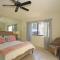 V3833 - End Drive - Meredith Lodging - Palm Desert