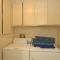 V3833 - End Drive - Meredith Lodging - Palm Desert