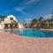 Newly Updated St. Pete 2-BR Condo on Isla Del Sol - Сент-Пітерсбург