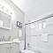 Saint Charles 2 Bedroom Townhome Retreat