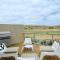Contemporary Golf Course Frontage 3BR