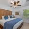 Cozy Cottage • King Bed • Grove • Kayaks • Boat Parking