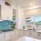 Frankies Beach House family and pet friendly