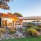 Frankies Beach House family and pet friendly