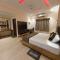 FOCUS CLUB AND RESORT