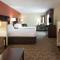 Holiday Inn Express & Suites Lexington Downtown Area-Keeneland by IHG
