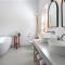 Petit Plaisir is a romantic self-catering cottage on the side of the village no1