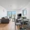 Skyvillion - London River Thames Top Floor Apartments by Woolwich Ferry, Mins to London ExCel, O2 Arena , London City Airport with Parking - 伦敦