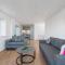 Skyvillion - London River Thames Top Floor Apartments by Woolwich Ferry, Mins to London ExCel, O2 Arena , London City Airport with Parking - 伦敦