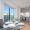 Skyvillion - London River Thames Top Floor Apartments by Woolwich Ferry, Mins to London ExCel, O2 Arena , London City Airport with Parking - 伦敦