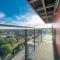 Skyvillion - London River Thames Top Floor Apartments by Woolwich Ferry, Mins to London ExCel, O2 Arena , London City Airport with Parking - 伦敦