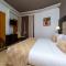 Malak Hotel